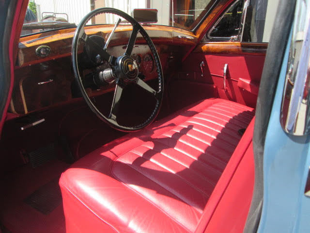Jaguar MK9 Red Interior
