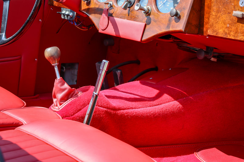 Jaguar XK120 with Red interior